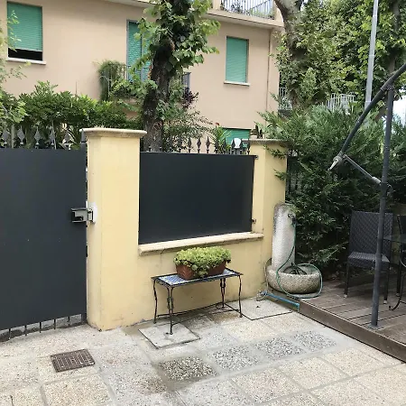 Grazia Couette-café Rimini